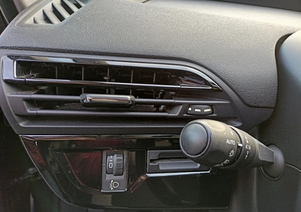 Citroen C4 Grand Picasso cena 37900 przebieg: 198000, rok produkcji 2015 z Wrocław małe 172